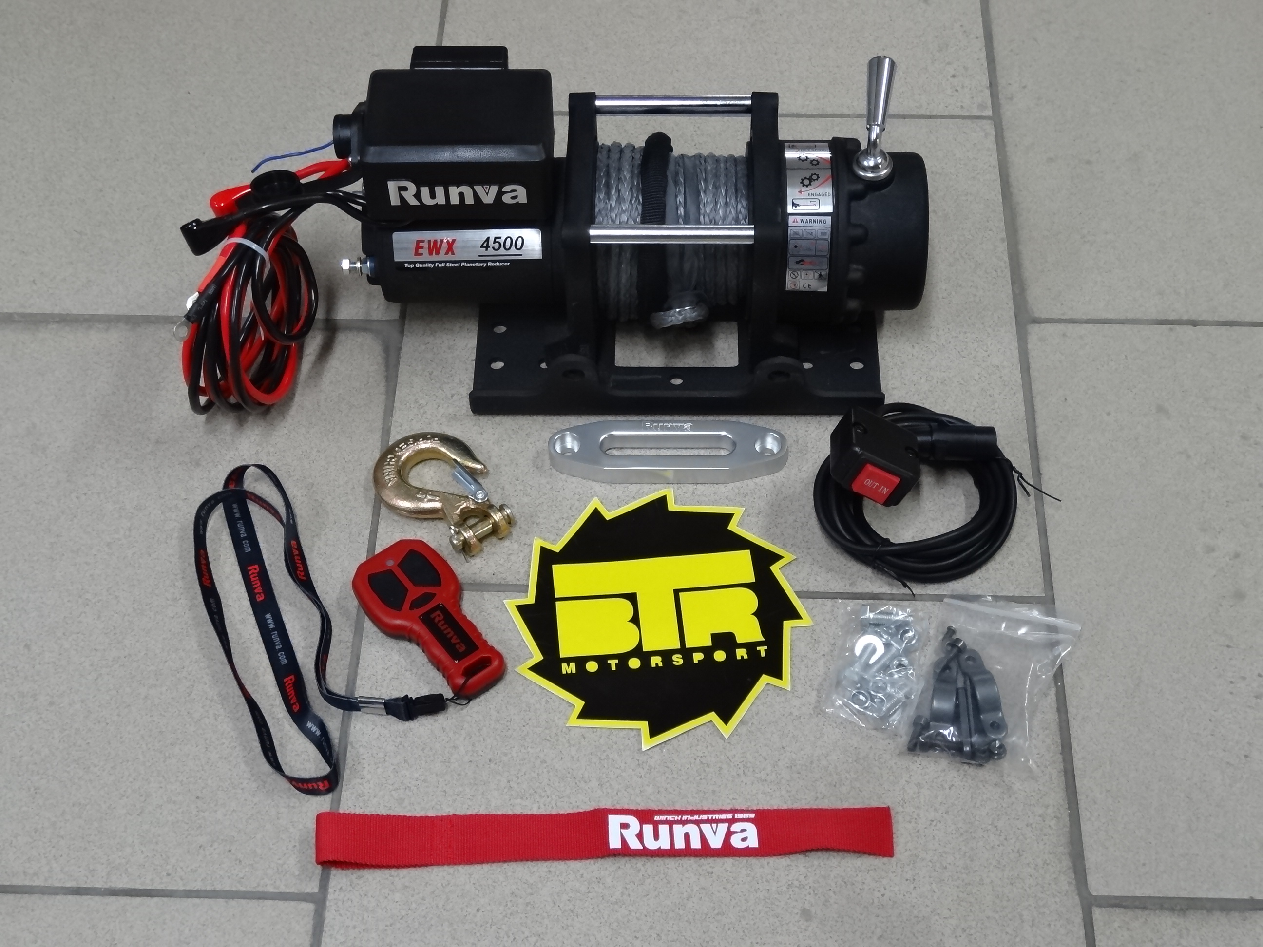 Лебёдка электрическая 12V Runva 12000 lbs 5700 кг (синтетический трос)  EWX12000SR EWX12000SR, купить лебедку runva, купить лебедку в барнауле,  лебедка для уаз, лебедка на внедорожник, лебедка для джипа, лебедка для  сервиса, лебедка