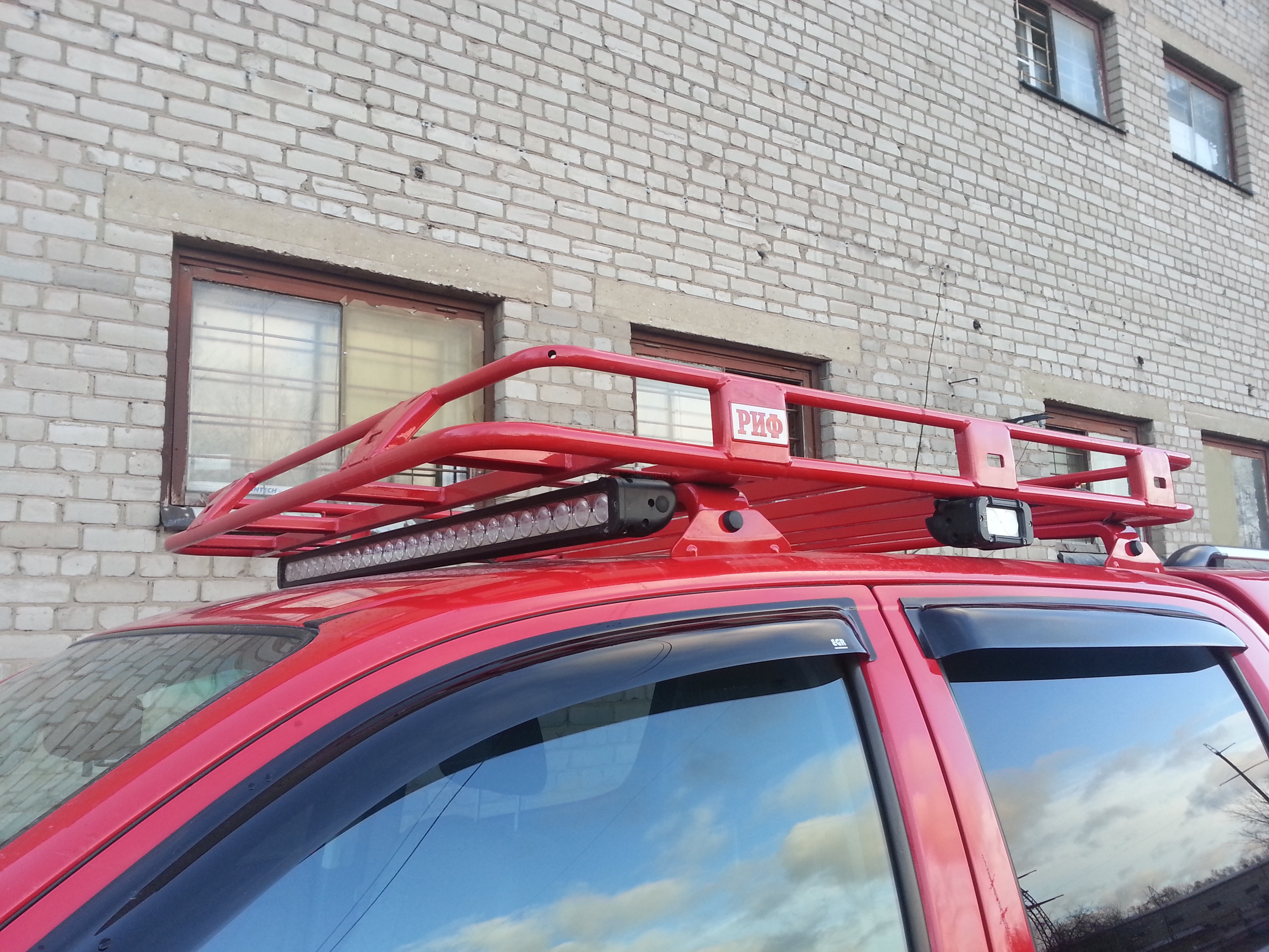Багажник экспедиционный РИФ 1200х1400 мм для Toyota Hilux 2005-2014 RIFVIG-roof